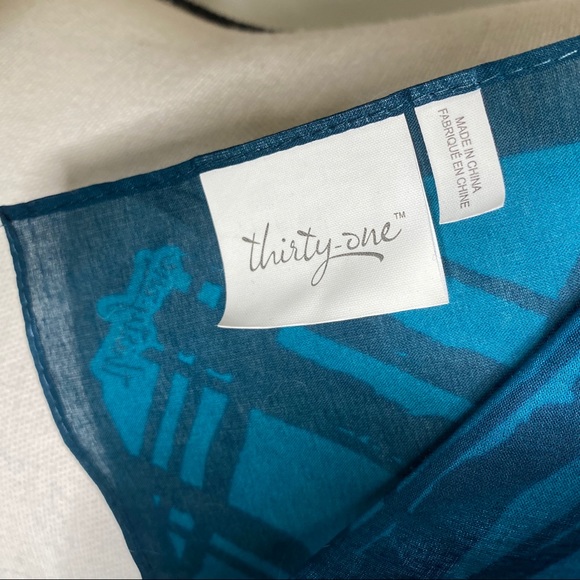 NWOT Thirty-One Scarf Jade Plaid - Picture 3 of 4